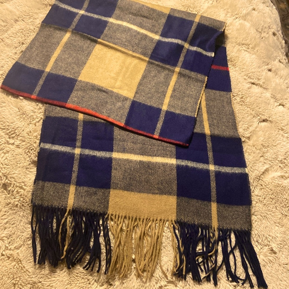 Carl Michaels scarf plaid 64” x 13” blue/tan fringed made in Italy